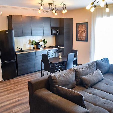 Wood Central Apartment Timișoara Zewnętrze zdjęcie