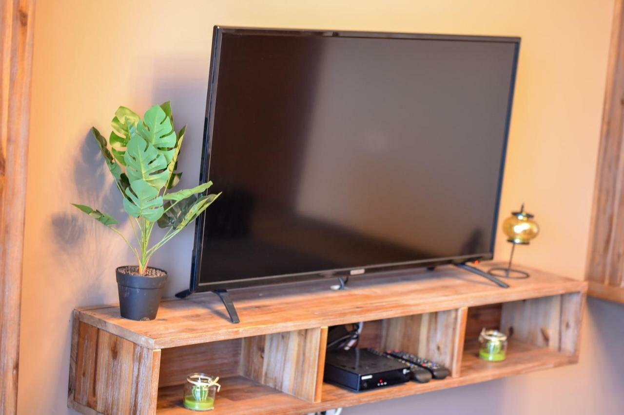 Wood Central Apartment Timișoara Zewnętrze zdjęcie
