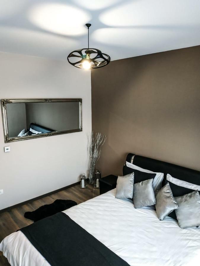 Wood Central Apartment Timișoara Zewnętrze zdjęcie